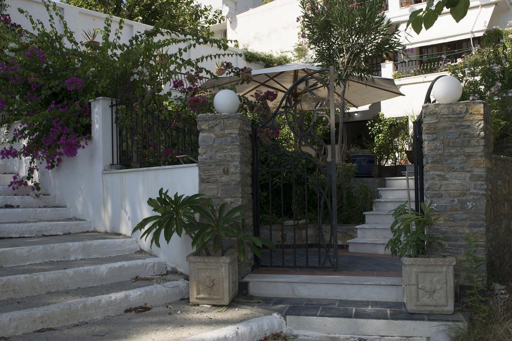 Roditses Beach Sea Front Apartments Samos Town Exterior foto