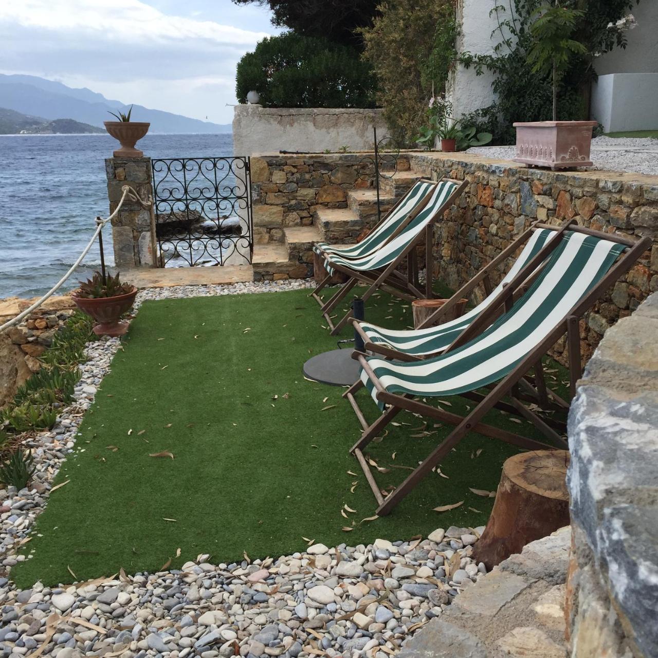 Roditses Beach Sea Front Apartments Samos Town Exterior foto